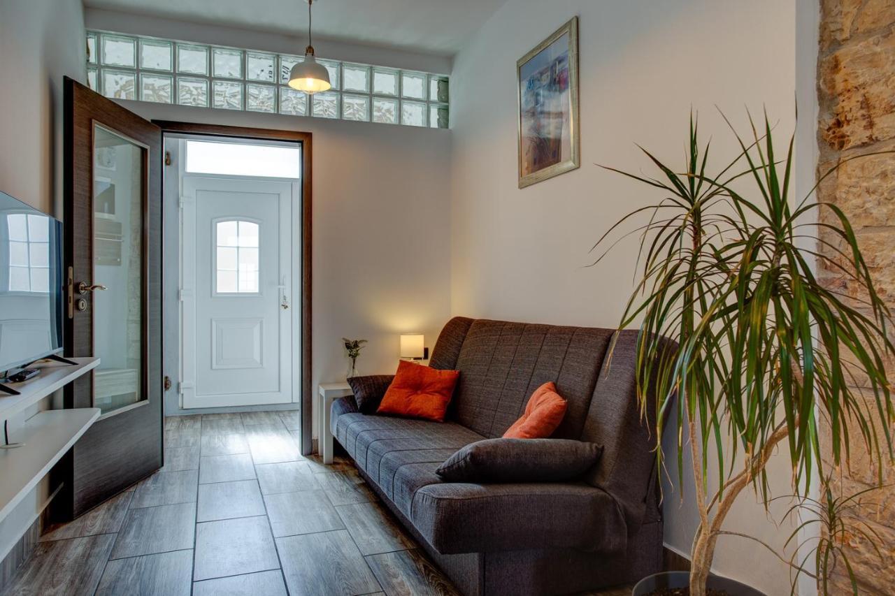 Apartment Laura With Terrace Vodnjan Zewnętrze zdjęcie